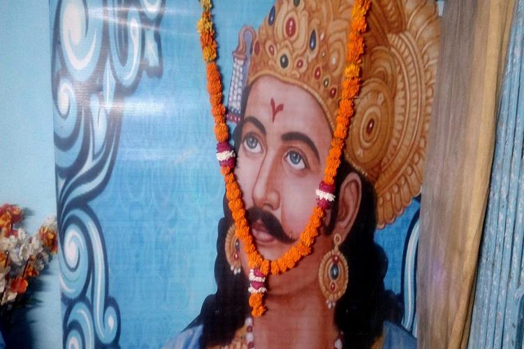 Worship of Ravana फरीदाबाद: वाल्मीकि समाज के लोग करते है दशहरे के दिन रावण की पूजा